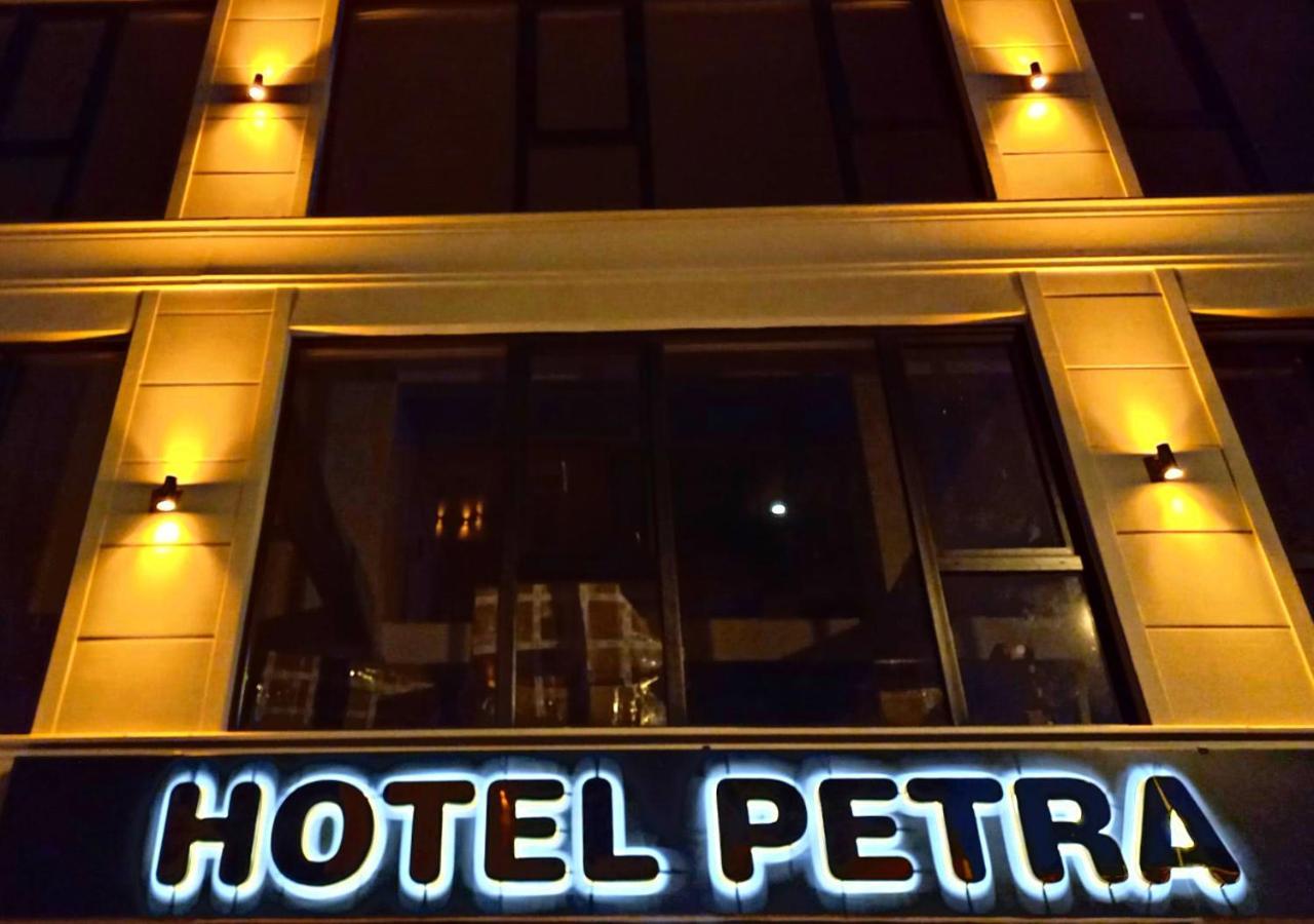 Petra Hotel Tuzla Istambul Extérieur photo